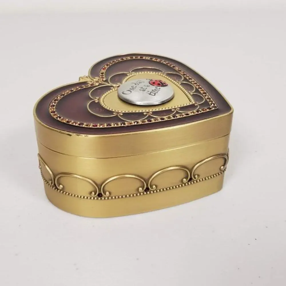 Things Remembered Heart Keepsake Box Gold Velvet Lined Jewelry Valentine Gift